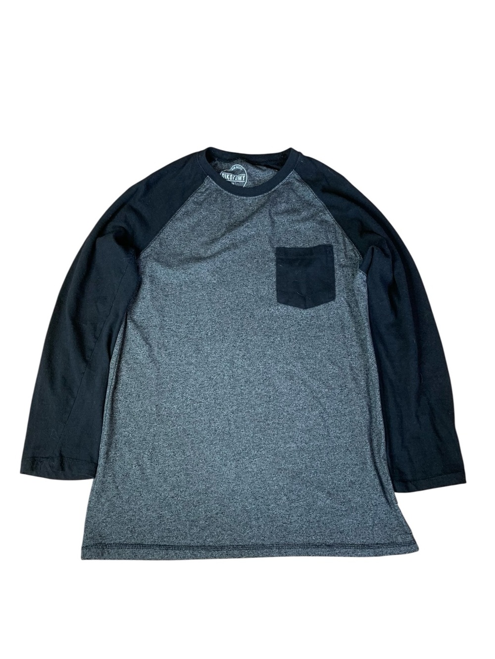 Dikotomy Premium Basics Grey & Black Raglan Pocket Tee - Medium